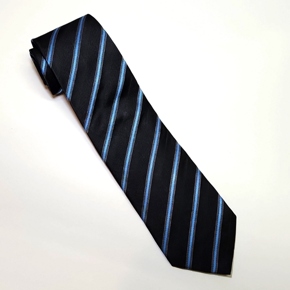 Hugo Boss Black Silk Tie - Picture 1 of 3